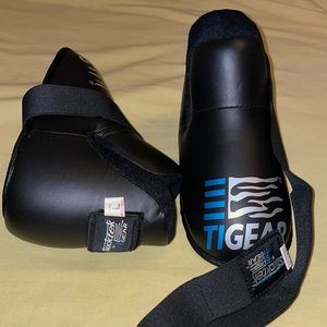Sparring gear by Shocktek Gear